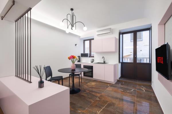 På billedet ses objektet A Casa di Giulia - elegante loft in centro storico beliggende i byen Palermo.