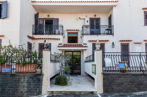 A la foto es mostra l'objecte Ortensia Apartments by Wonderful Italy situat a la ciutat de Aci Castello.