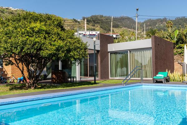 Nella foto è visibile l'oggetto Calheta Tangerine House situato nella città di Arco da Calheta.