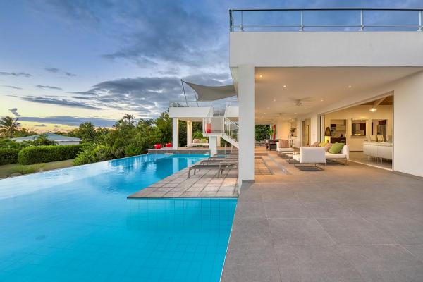 A la foto es mostra l'objecte Villa Grand Palms situat a la ciutat de Les Terres Basses.