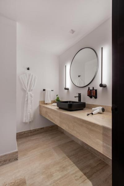 Suite con terraza — 60 m² - Hotel Elements by Marquis