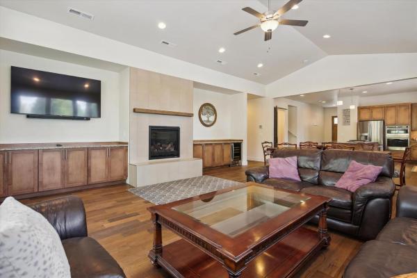 A la foto es mostra l'objecte Downey Hideaway situat a la ciutat de Sunriver.