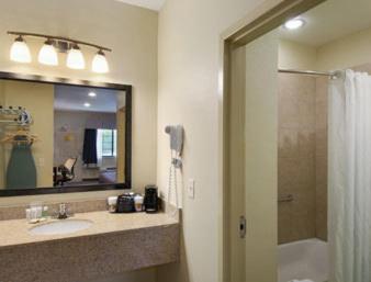Foto 7: Super 8 by Wyndham Stephenville