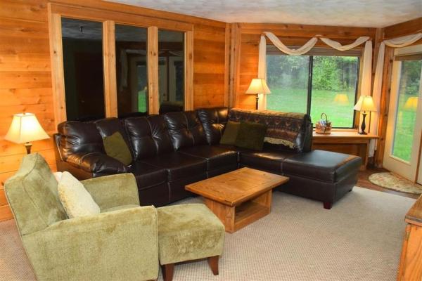 Na fotografii je vidět objekt Seven Springs Stoneridge 3 Bedroom Standard Condo, walking distance to slopes! condo nacházející se ve městě Champion.