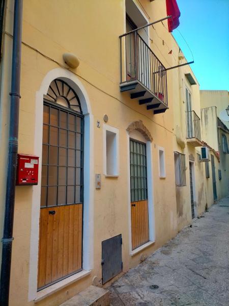 A la foto es mostra l'objecte A casa SCALILLA situat a la ciutat de Palerm.