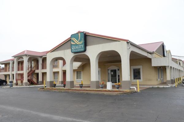 A la foto es mostra l'objecte Quality Inn & Suites Covington situat a la ciutat de Ripley.