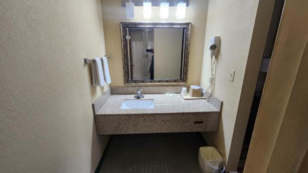 Super 8 by Wyndham Centerville-Richmondの写真9