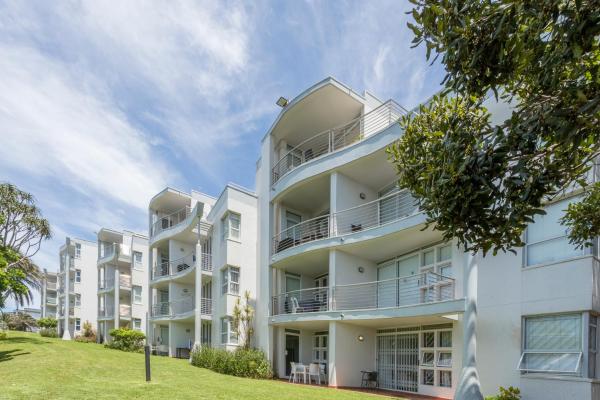 A la foto es mostra l'objecte 66 Chaka's Cove Ballito Sea Views Pool situat a la ciutat de Ballito.