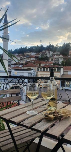 Ivanoski Studios And Guest Rooms - Ohrid