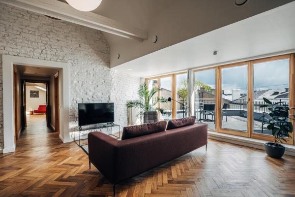 A la foto es mostra l'objecte Constantine Apartments situat a la ciutat de Riga.