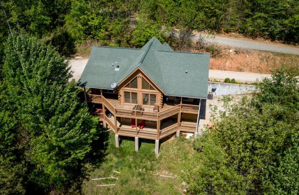 A la foto es mostra l'objecte Quiet Haven Mountain Top Cabin - 3 Bedroom Cabin with Breathtaking Views situat a la ciutat de Beechertown.