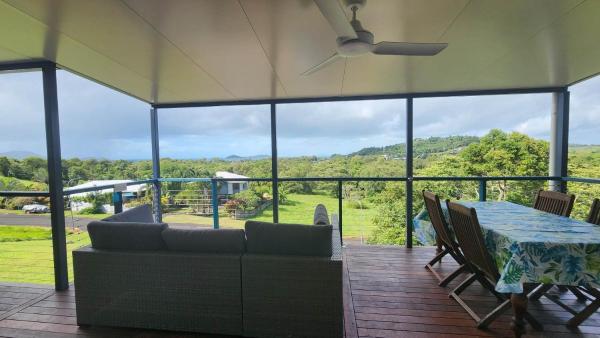 Kuvassa näkyy kohde Bedarra Beachhouse, joka sijaitsee kaupungissa Midgenoo.