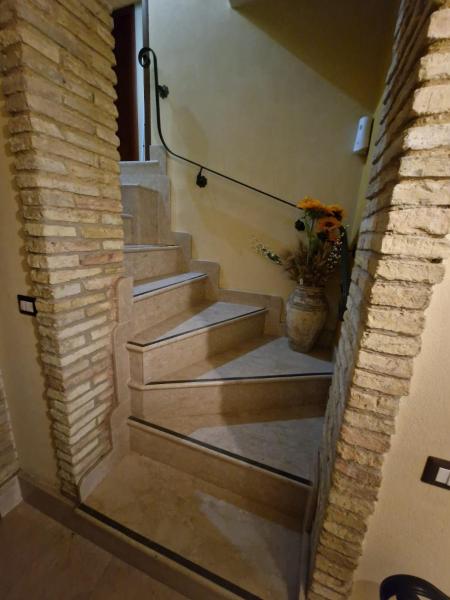 Nella foto è visibile l'oggetto Al corso 3 situato nella città di Naro.