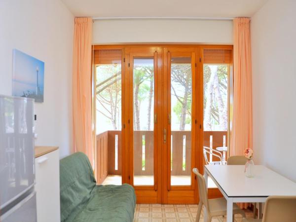 A la foto es mostra l'objecte Welcoming flat with garden-view terrace - Beahost situat a la ciutat de Bibione.