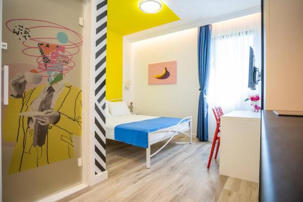 På billedet ses objektet Studio Pop Art beliggende i byen Batajnica.