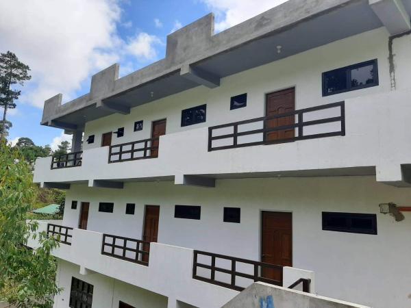 Nella foto è visibile l'oggetto Baguio La Famille Residences situato nella città di Loacan.