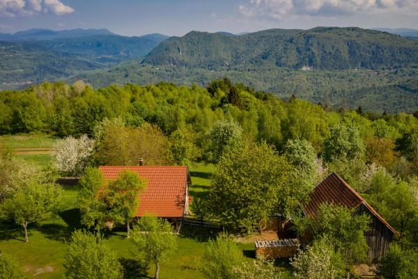 A la foto es mostra l'objecte Holiday house with a parking space Sleme Skradsko, Gorski kotar - 20726 situat a la ciutat de Skrad.