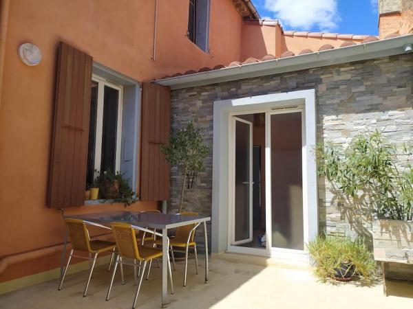 På billedet ses objektet Appartement spacieux avec grand patio, 1er étage beliggende i byen Sigean.
