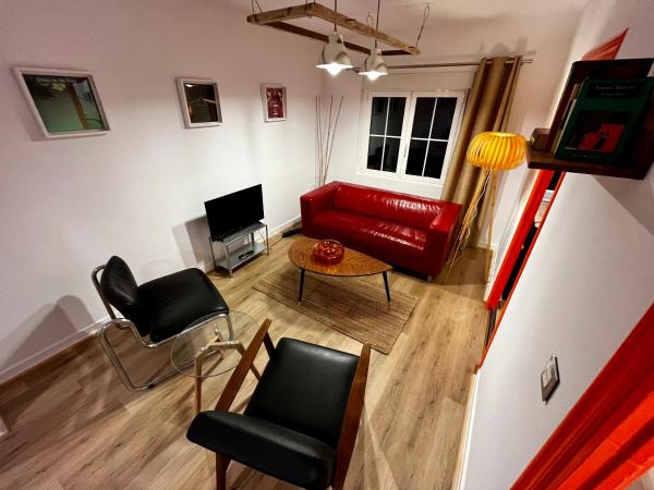 A la foto es mostra l'objecte Lotila Flats Villaviciosa situat a la ciutat de Villar.