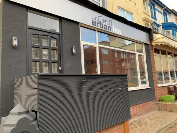 A la foto es mostra l'objecte Urban Inn situat a la ciutat de Blackpool.