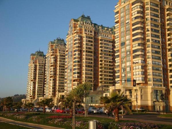 På bildet vises objektet Primera línea, Viña del Mar-ByHospédate som ligger i byen Viña del Mar.