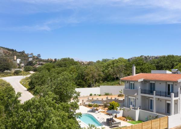 På billedet ses objektet Villa Hercules - Refreshing Pool & Hydromassage beliggende i byen Arménoi.