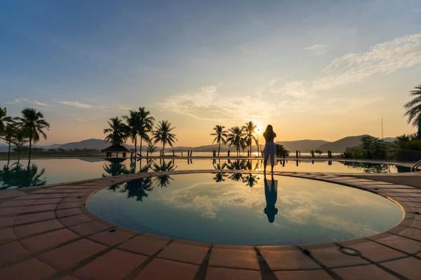 På billedet ses objektet Kaengkrachan Boathouse Paradise Resort beliggende i byen Kaeng Krachan.