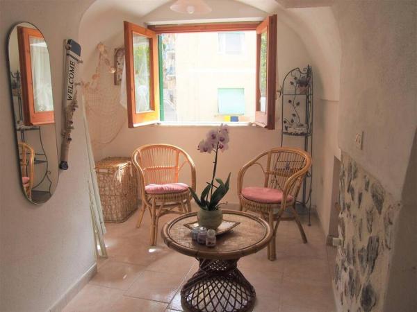 A la foto es mostra l'objecte Casetta Carmela a Minori-Amalfi coast situat a la ciutat de Minori.