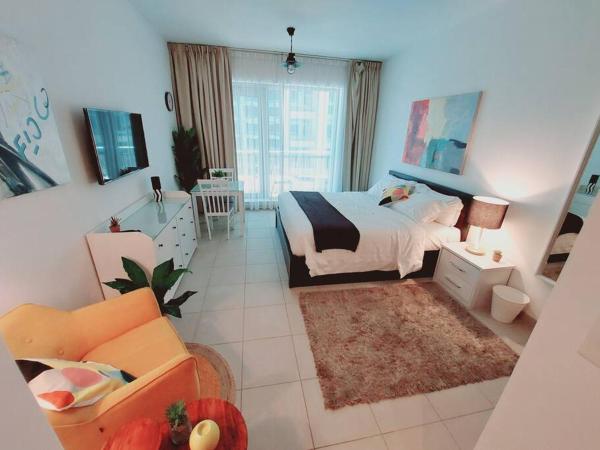 Na fotografii je vidět objekt Studio for rent close to Burj Khalifa &Dubai mall. nacházející se ve městě Dubaj.