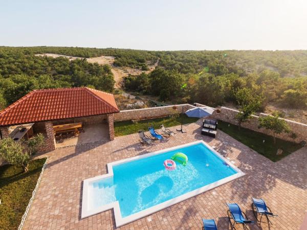 A la foto es mostra l'objecte Guest House Mistral situat a la ciutat de Radovin.