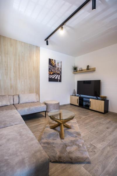 Na fotografii je vidět objekt Apartmány Na Lánech nacházející se ve městě Morašice.