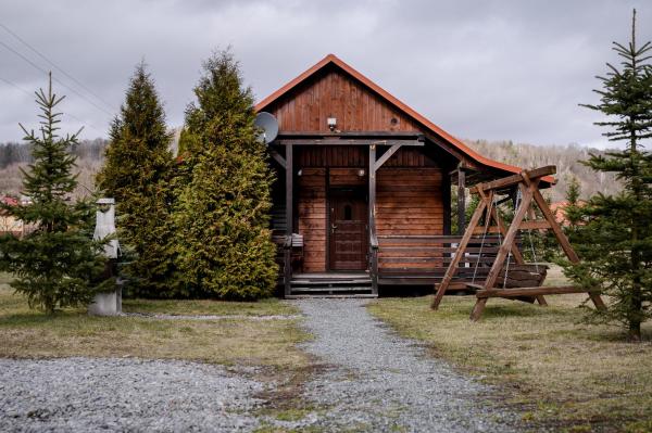 En la foto se muestra el objeto Domek na zacisznych obrzeżach Kazimierza Dolnego ubicado en la ciudad de Karmanowice.