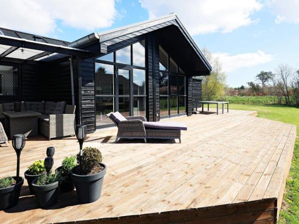 På billedet ses objektet 8 person holiday home in Hals-By Traum beliggende i byen Hals.
