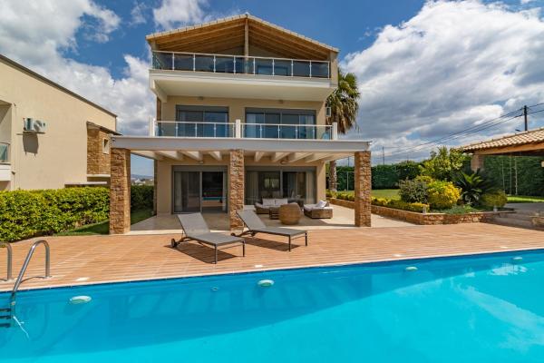 Foto 2: Nefeli & Dina Villas by Diomedes Group