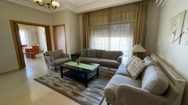 På billedet ses objektet Abdoun Apartment beliggende i byen Amman.