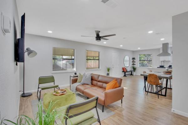 A la foto es mostra l'objecte Evergreen - Modern Denton Home Near UNT situat a la ciutat de Denton.