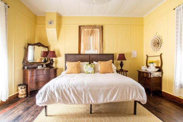 Fotografie 3: Fire Pit, Hot Tub, King Beds