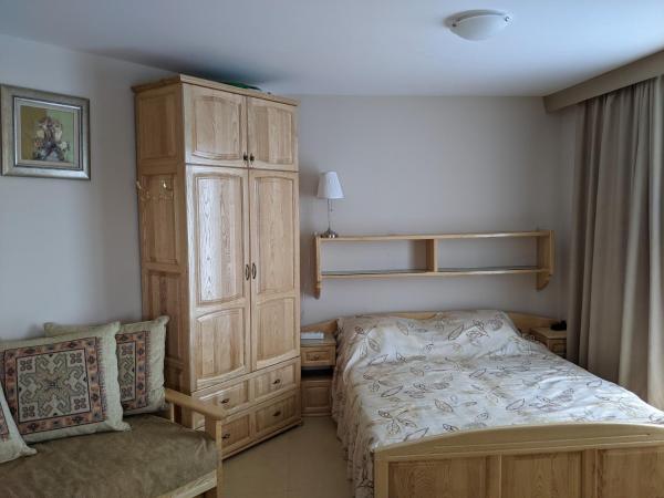 Studio Sleeps 4 With Pet Friendly Parking - Nesebar