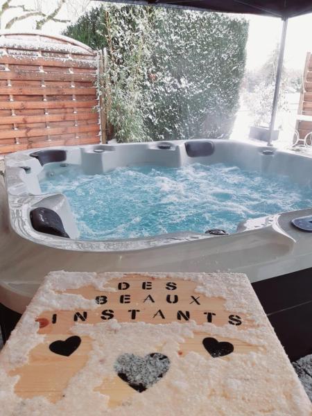 Φωτογραφία 6: Jacuzzi, Arcade et Repas compris