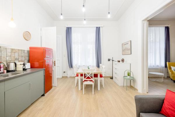Фотография 8: Stylish & central 2BR apartment