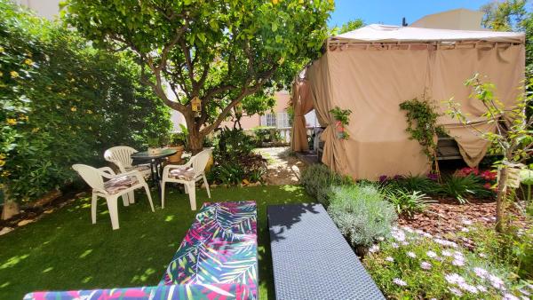 Foto 2: Super Flat, Garden. Bnbrickeys