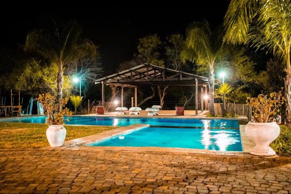 A la foto es mostra l'objecte Mela Luxury Game Lodge situat a la ciutat de Kwamhlanga.