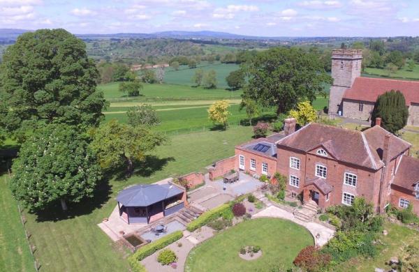 A la foto es mostra l'objecte Broad Meadows Farmhouse 8 Guests situat a la ciutat de Mamble.