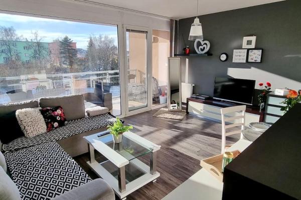 Na fotografii je vidět objekt Apartmán s terasou nacházející se ve městě Košín.