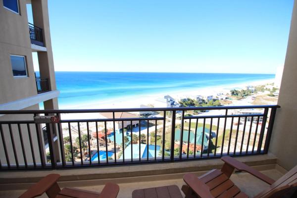 A la foto es mostra l'objecte Remodeled 2BR Condo Gulf Views Private Balcony and Resort Amenities At Westwinds In Sandestin situat a la ciutat de Destin.