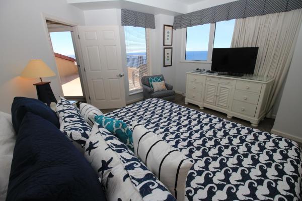 A la foto es mostra l'objecte 3BR Beachfront Condo 16th Flr Two Master Bedrooms, Pool Fitness Center At Westwinds Resort situat a la ciutat de Destin.