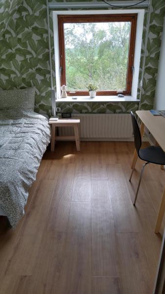Cosy Farmhouse Single Bedroom - Dania