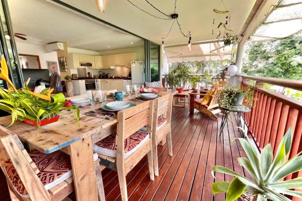 Vaiava Beach Carlton- Tahiti - beachfront luxury residence & pool - 4 pers, Punaauia