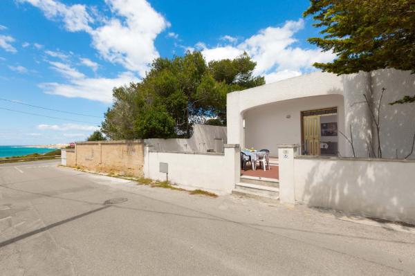 A la foto es mostra l'objecte Casa Daniela by BarbarHouse situat a la ciutat de Torre Suda.