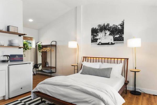 Nella foto è visibile l'oggetto Aawanui Studio Suite.ʻoluʻolu komo situato nella città di Chandler.